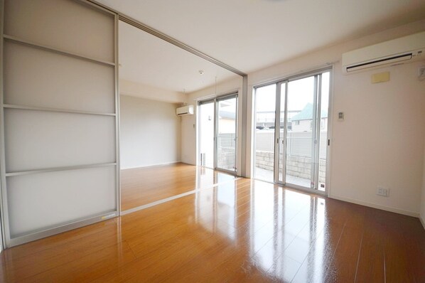 レセンテスパシオの物件内観写真